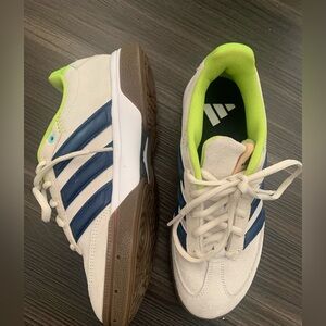 Adidas x LOVB Specialized sz 6 US